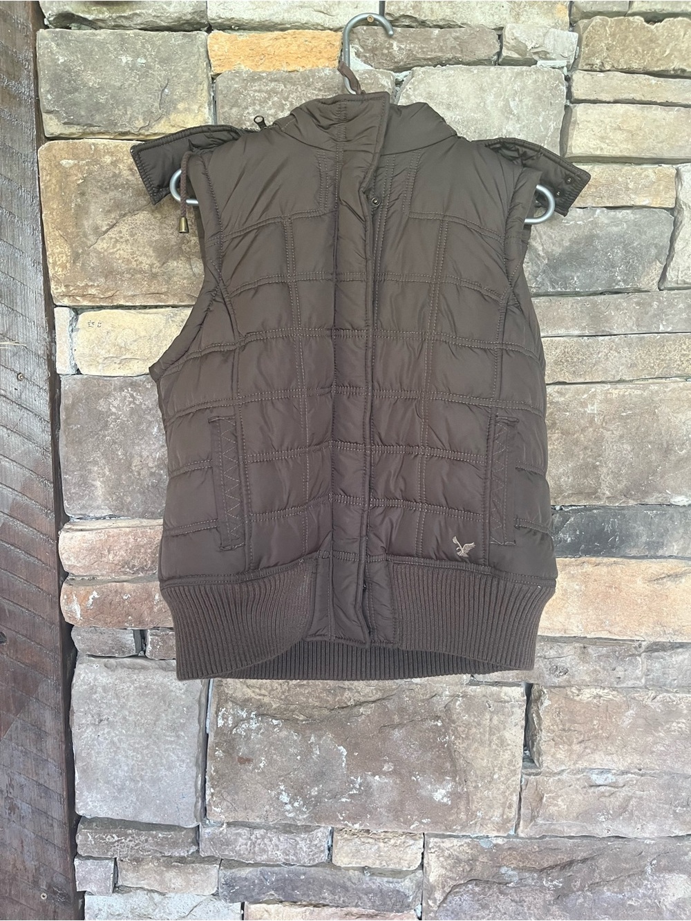 American Eagle Brown Quilted Hooded Puffer Vest Women’s XL